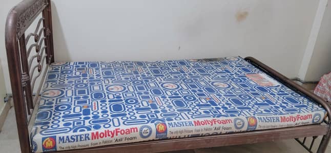 Iron bed