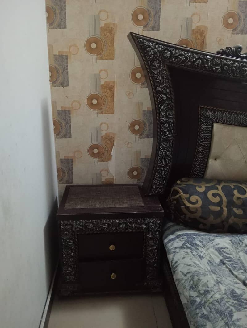 with side tables 1