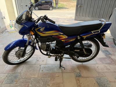 Honda Pridor 2023 Blue only 4000km Driven Islamabad