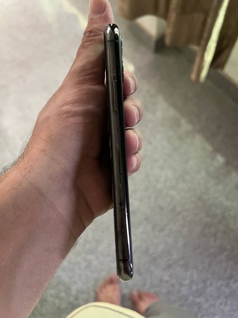 iPhone 11pro 4