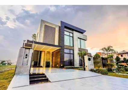 ARCHITECTURAL MASTERPIECE! STUNNING 1 KANAL HOUSE FOR SALE IN DHA PHASE 7