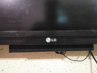 LG LCD 32 inches for sale