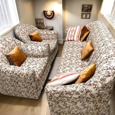 5 Seater Sofa Set Urgent Sale