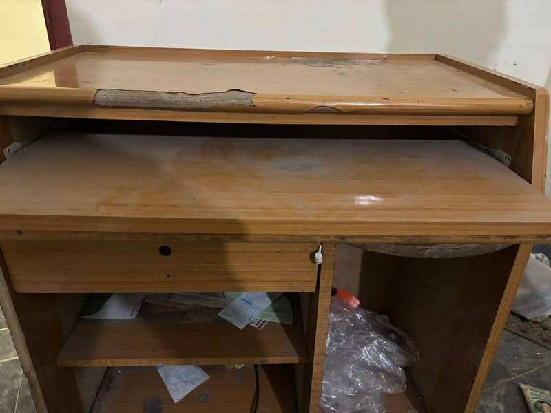 Computer table/Iron table/TV stand 1