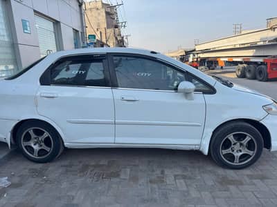 Honda city 2005 model