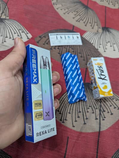 Freemax 30W pod kit with Flavor