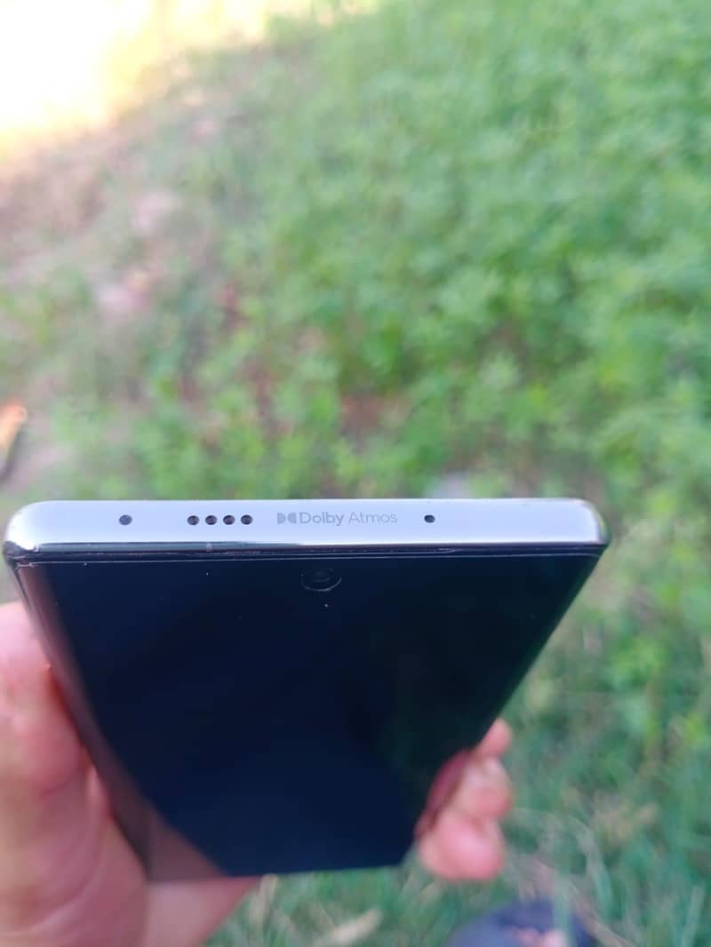 Tecno Caman40pro 4