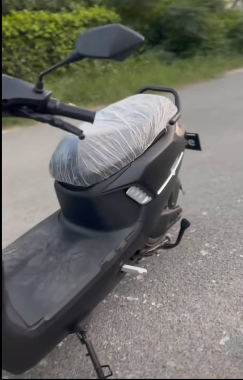 Evee s1 Electric scooty Sale 1