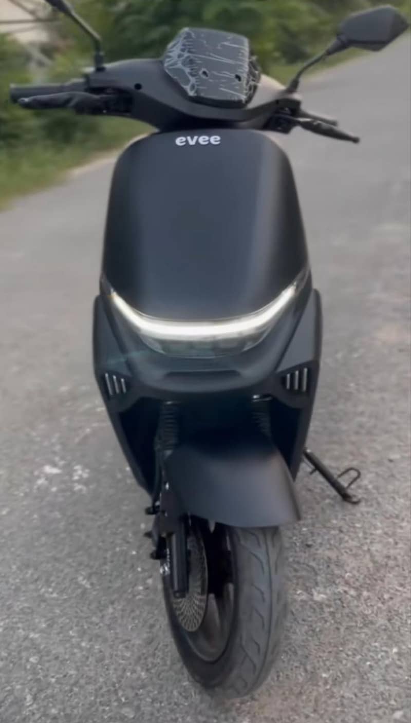 Evee s1 Electric scooty Sale 2