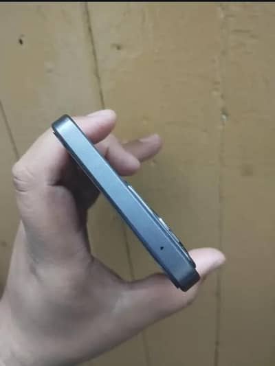Oppo Reno 11 f For Sale one Hand Use Complete Box