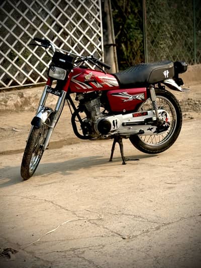 United 125 model 2023