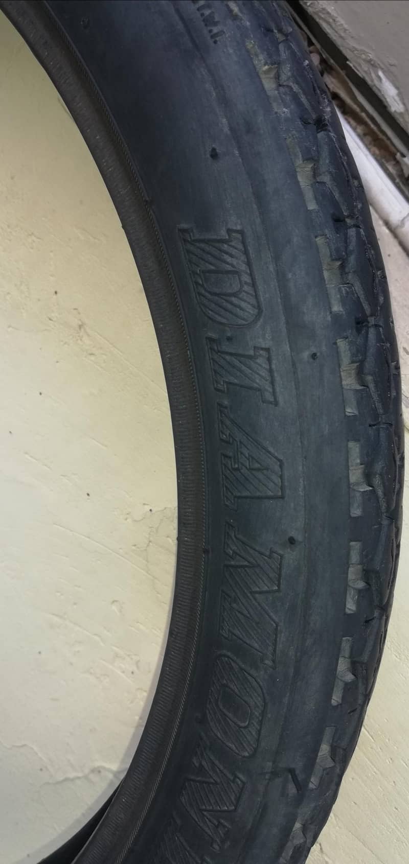 CD 70 back tyres 5