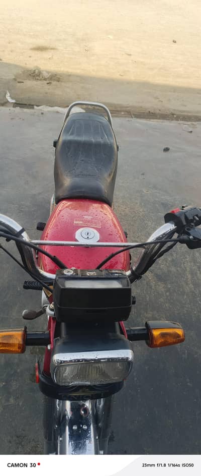 unique extreme ud70
