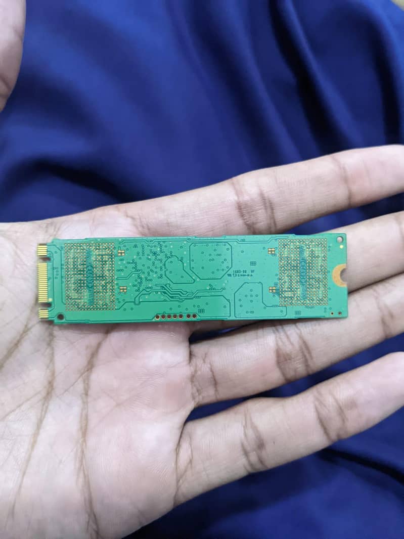 SSD 256 0