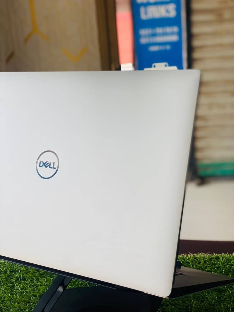 Dell Precision 5530 1