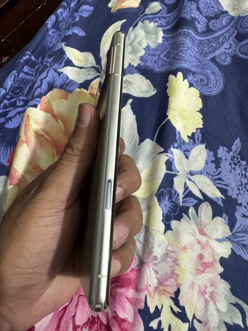 pixel 7 pro 128 4