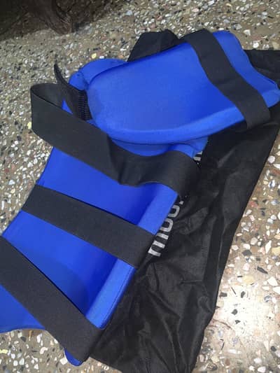 Moon walker thigh pads