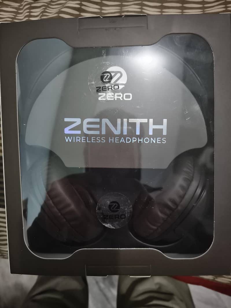 zero Headphones 1