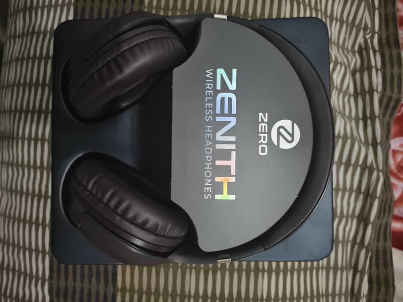 zero Headphones 2