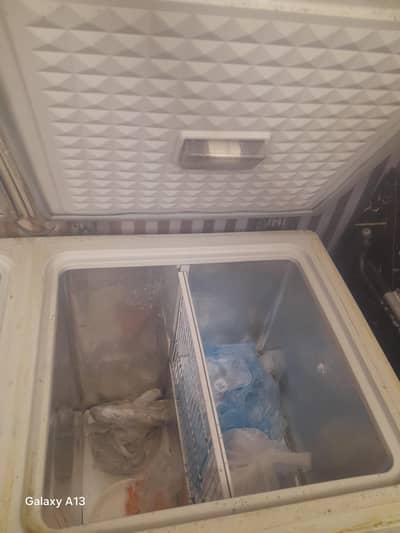 use condition freezer for urgent sell