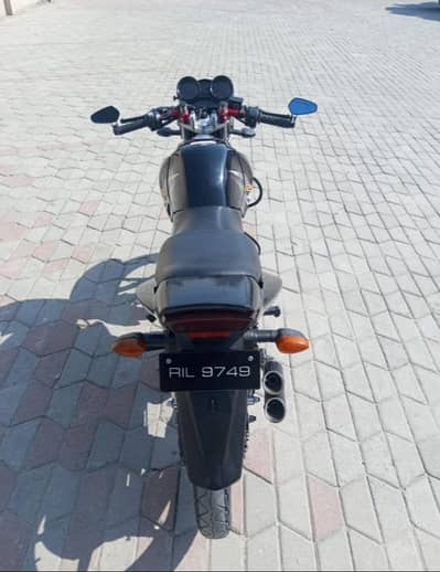 Yamaha YBR 125G Milan color