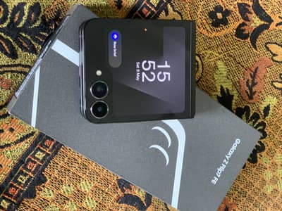 Samsung Z Flip 7 FE just box open complete sim time