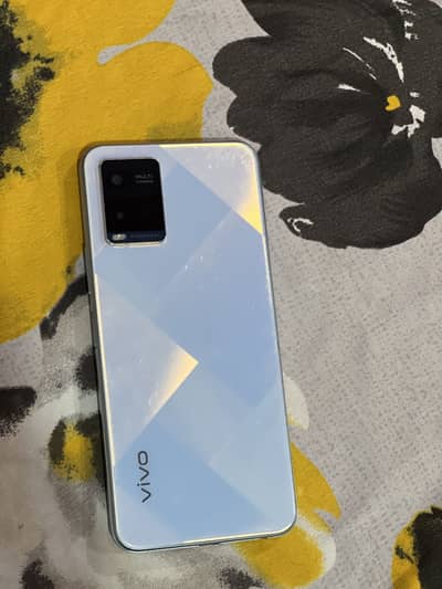 Vivo y21