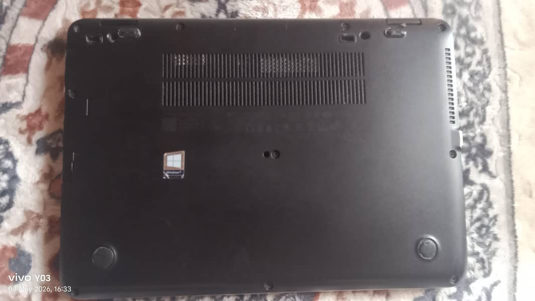 Laptop  1