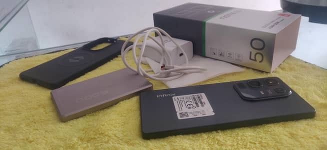 Not 50 condition 10/10 Single scratch b nai hai 9 month warranty avail