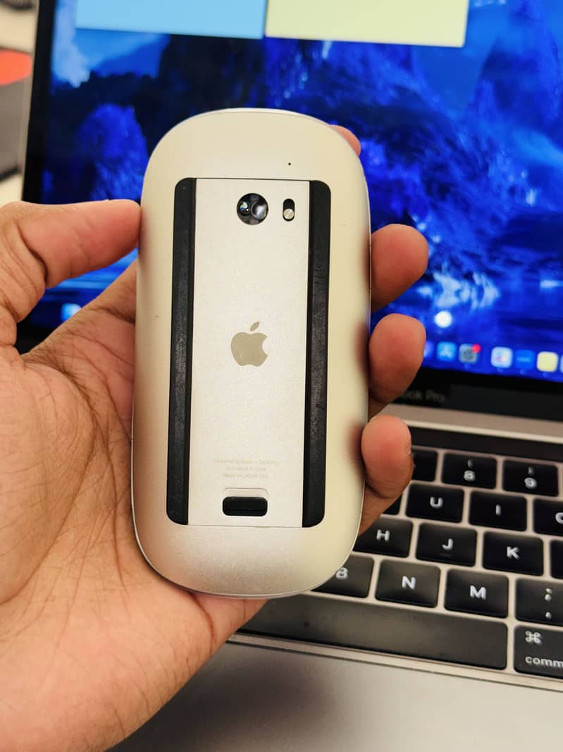 Apple Magic Mouse 1 | Wireless 1