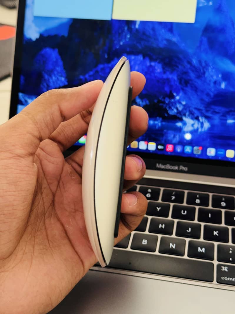 Apple Magic Mouse 1 | Wireless 2