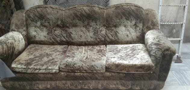 1.2. 3 Seater sofa for sale