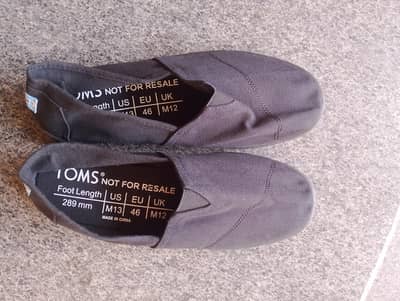 Tom's brand new shoe's