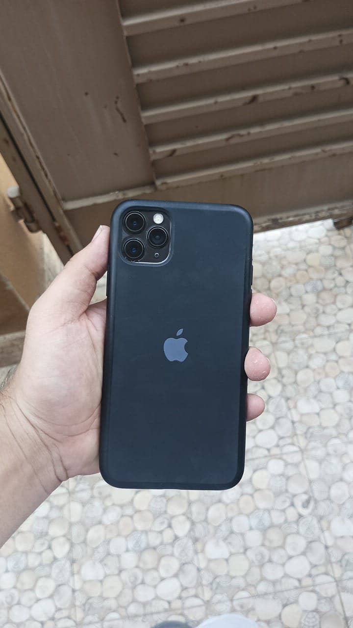 11 pro max 4