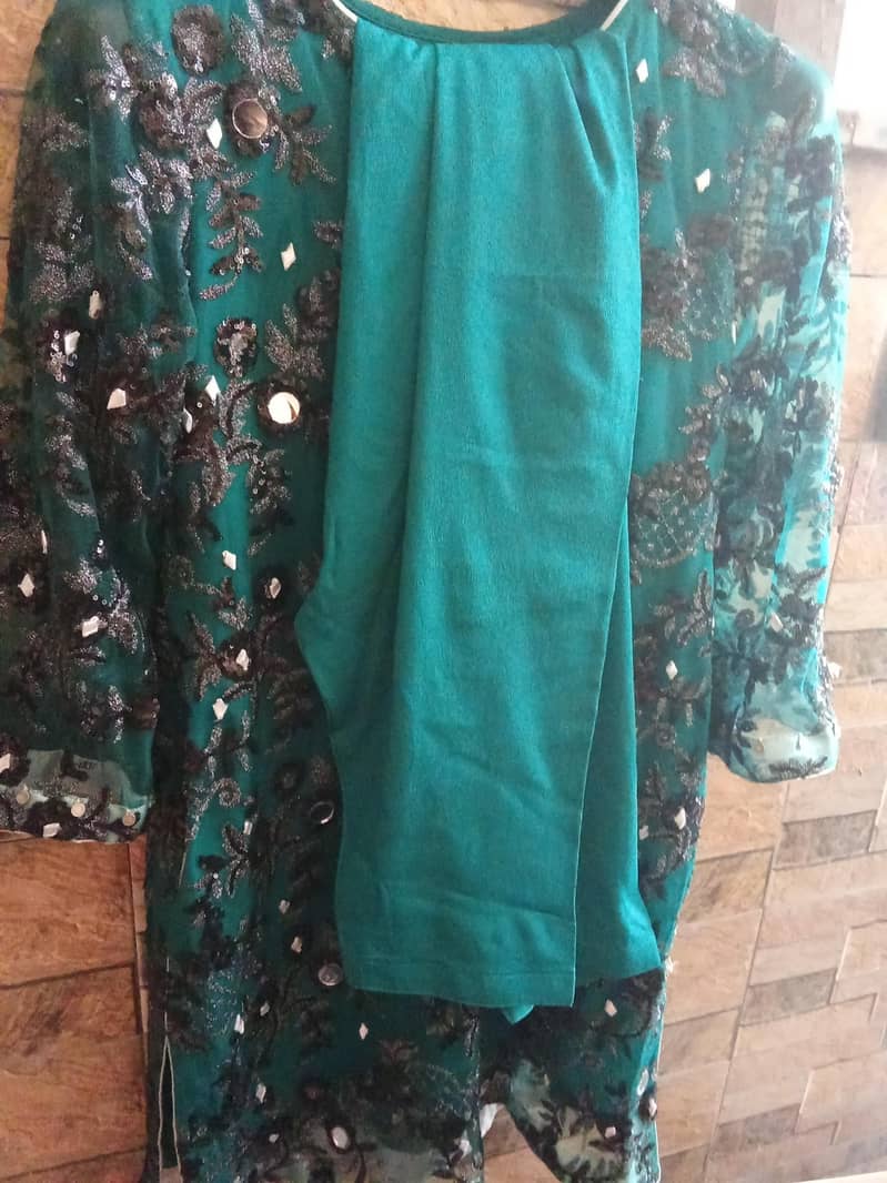large sized stitched dreses 3