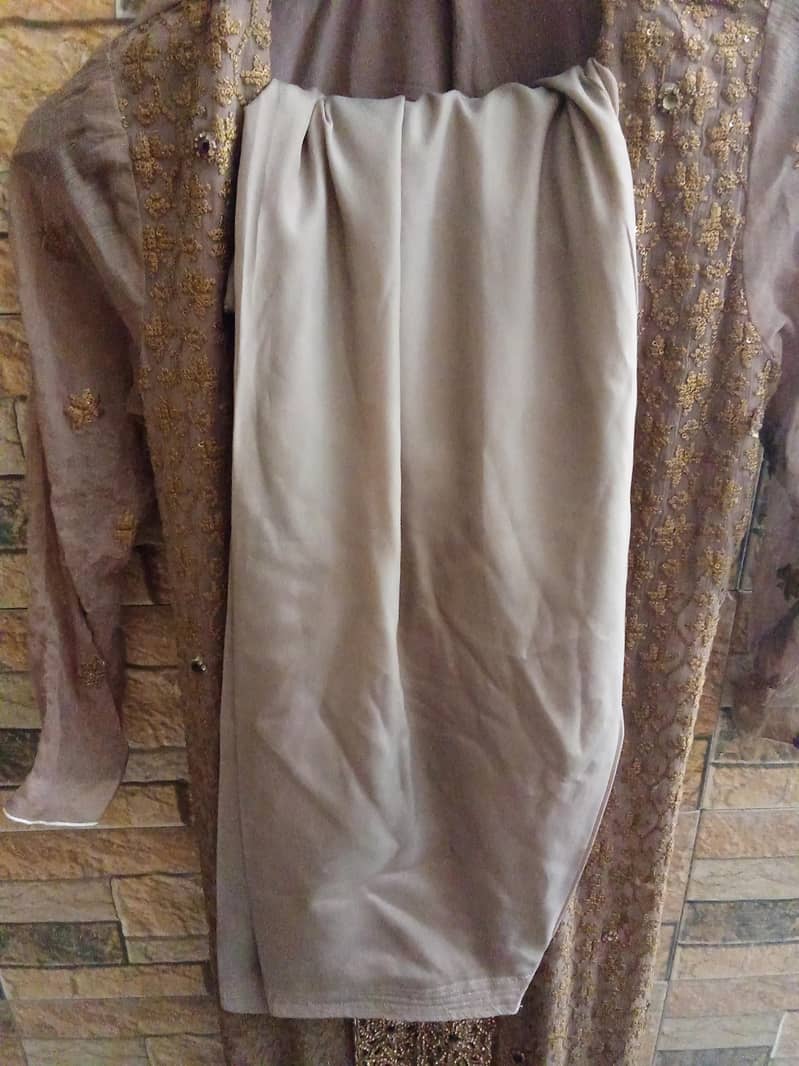 large sized stitched dreses 7