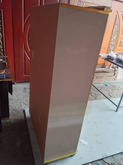 kids warbrobes beautiful look in wooden sheet and front in UV sheet