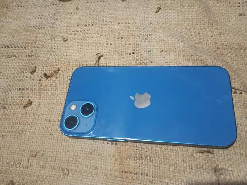 iPhone 13 5