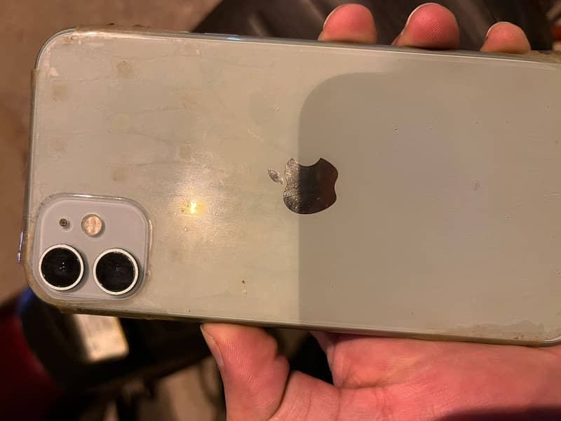 iPhone 11 0