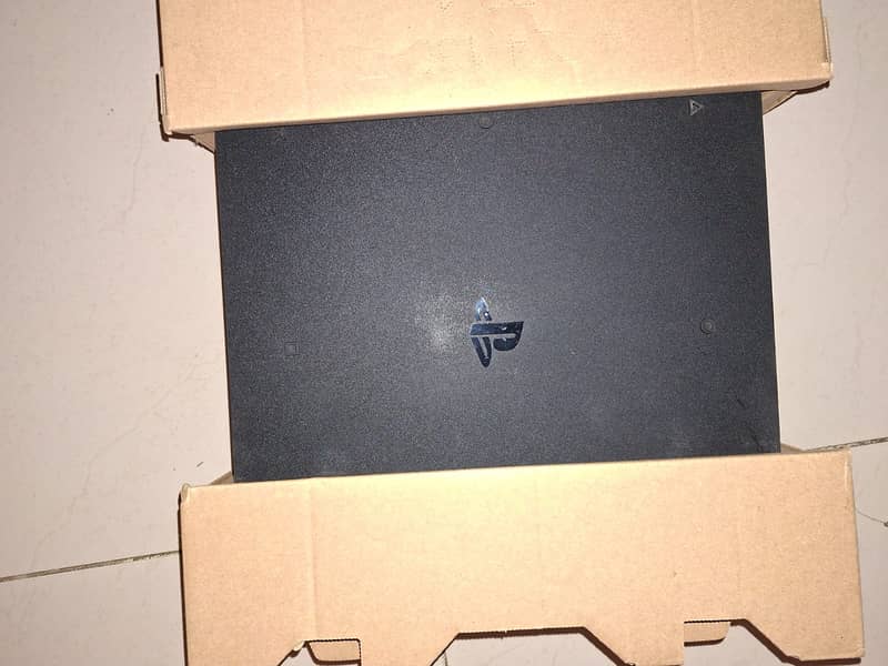 pS4 Pro 8