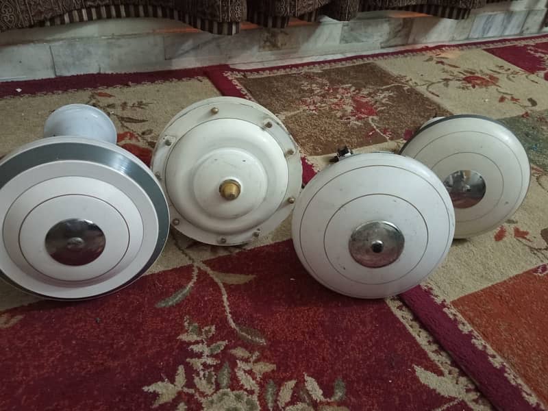 Fans good condition 5