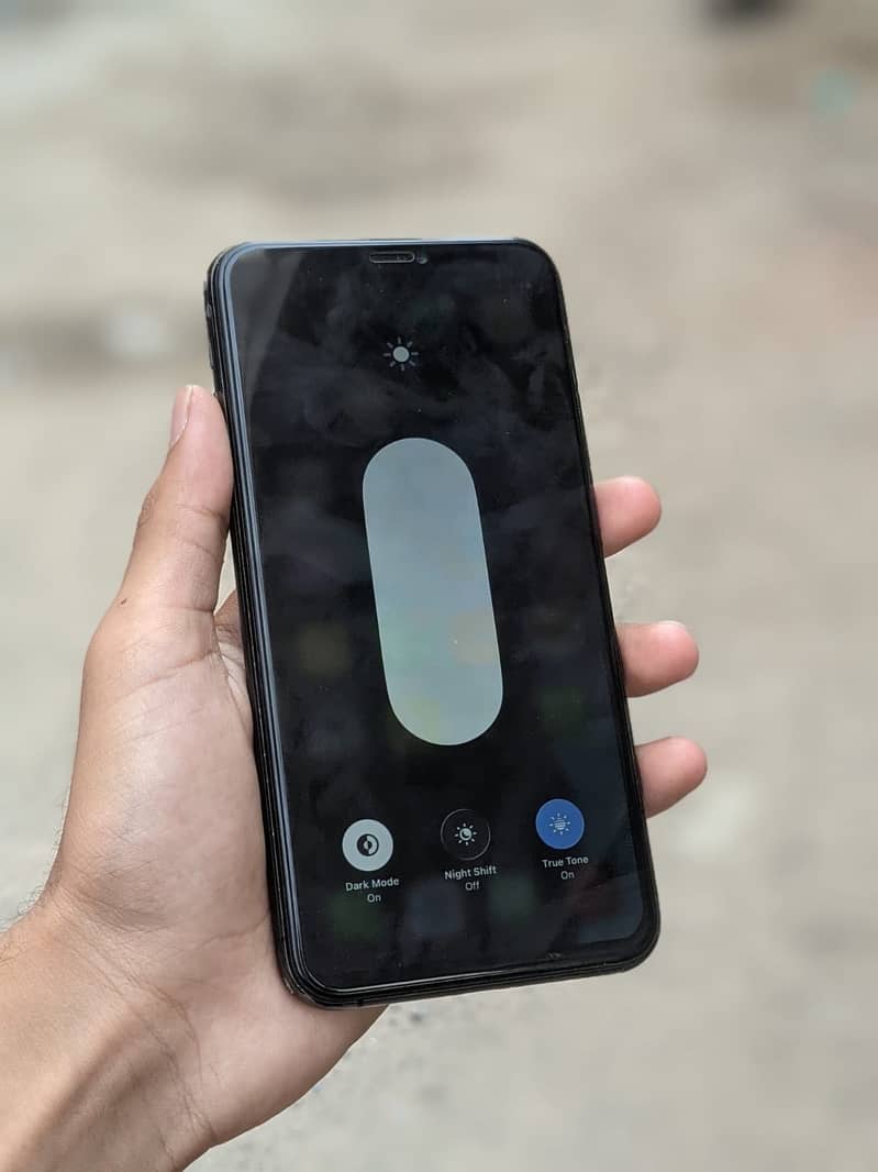 IPhone 11 pro max 5