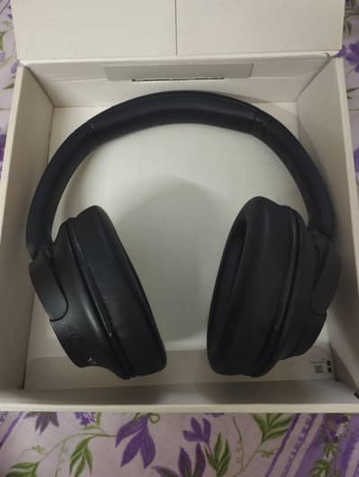 Sony headphones WH-CH720N – Excellent Condition with Box