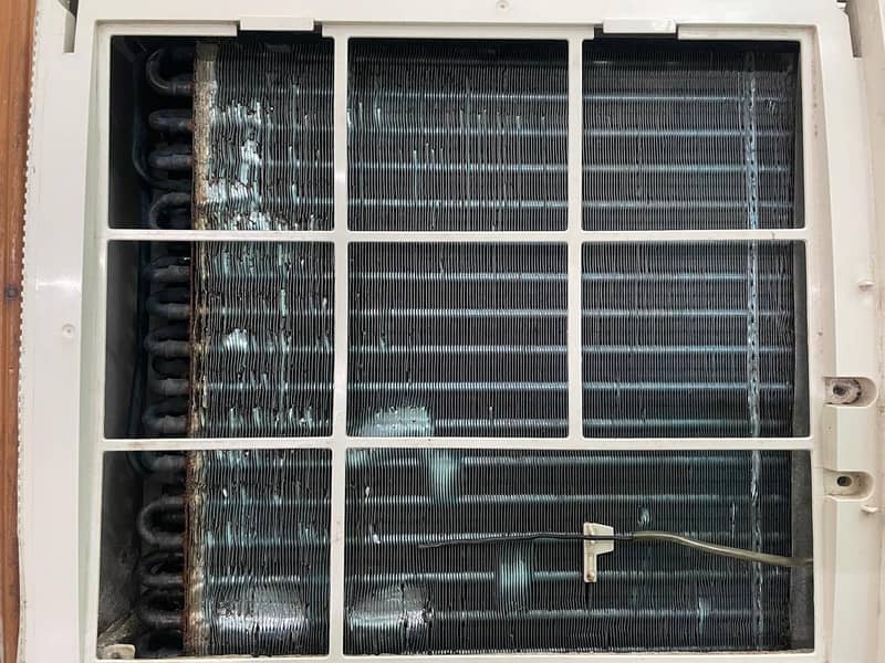 Window AC 1 Ton 4