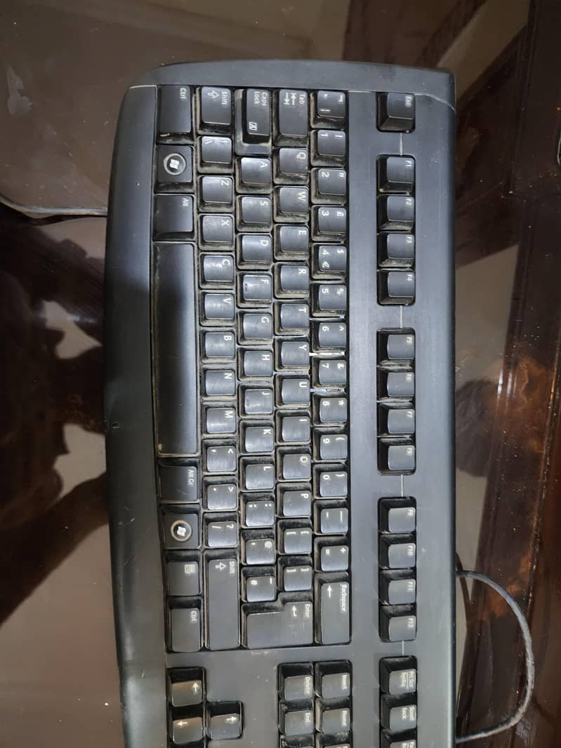 Logitec Keyboard 1