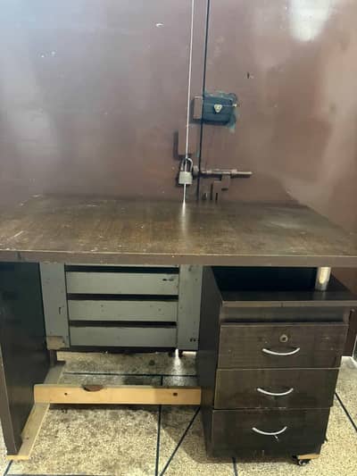 office table for sale. . urgent sale