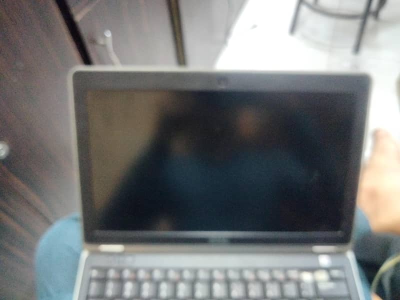 DELL LATITUDE E6230 0