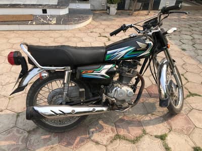 Honda 125 2023 model motorcycle good condition bike