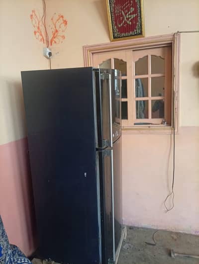 medium size Dawlance fridge