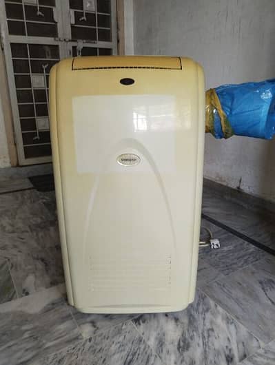 portable AC  (0300 4337084)